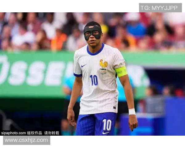 足球明星面罩造型卡通形象展现运动魅力与个性风采 足球明星面罩造型卡通形象展现运动魅力与个性风采